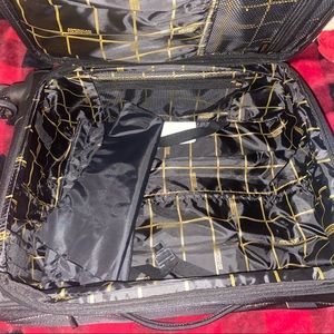 looking for $20 or best off it’s been used 1 time for small vacation